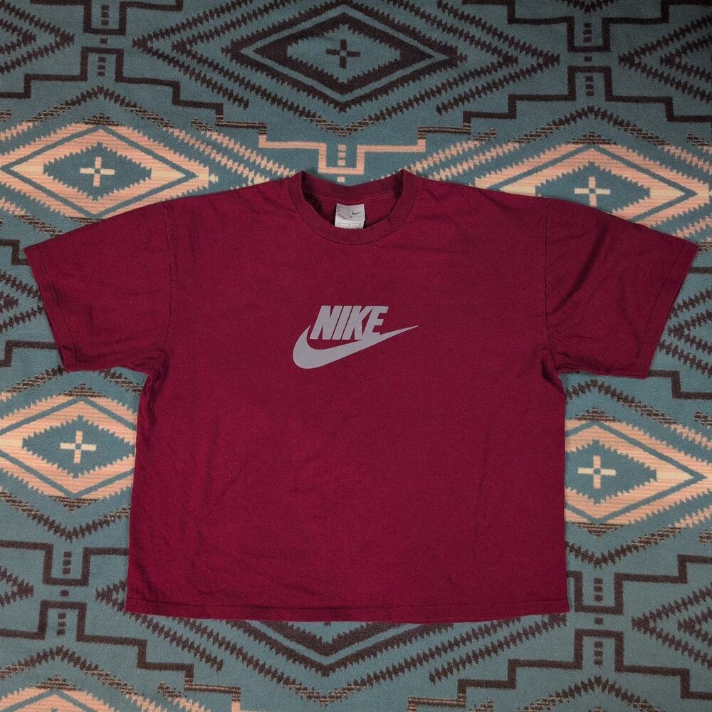Vintage Y2K Nike Women's Swoosh Logo Dark Red T Shirt Cropped Fit Large Sporty